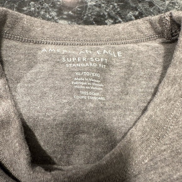 American Eagle men’s extra large T-shirts… One light blue one gray= one price - Picture 6 of 12